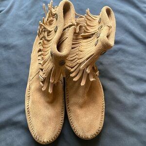 Minnetonka Suede Leather Double Fringe Moccasin Boots size 7
